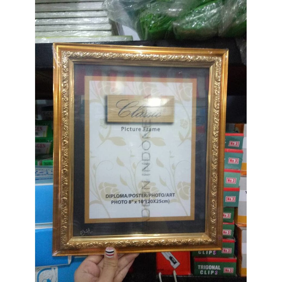 Classic 8R Wooden Photo Frame / Frame (20x25 cm) Bingkai / Frame Foto