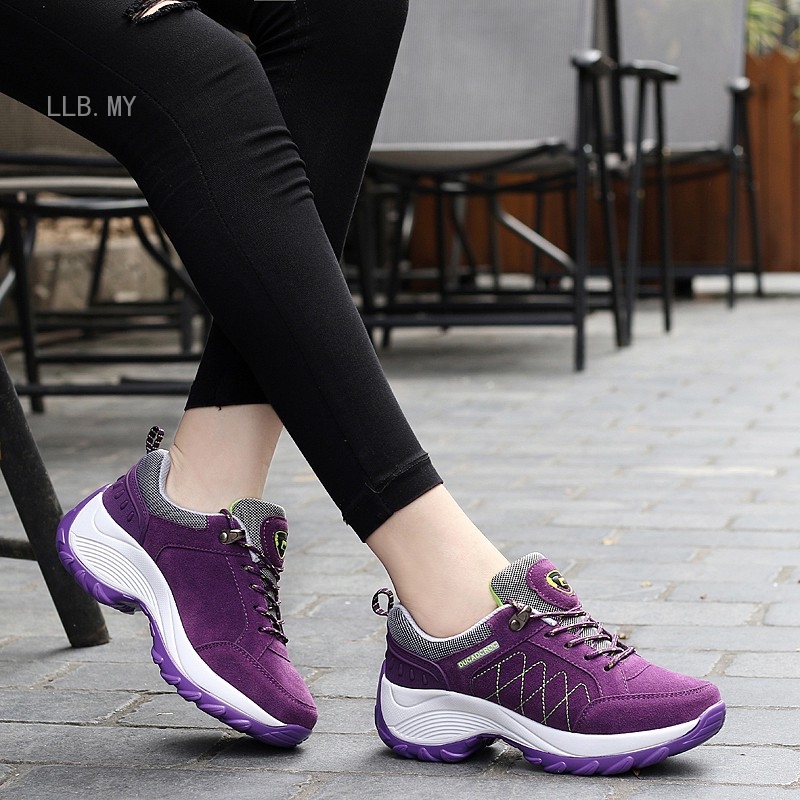 trendy black sneakers