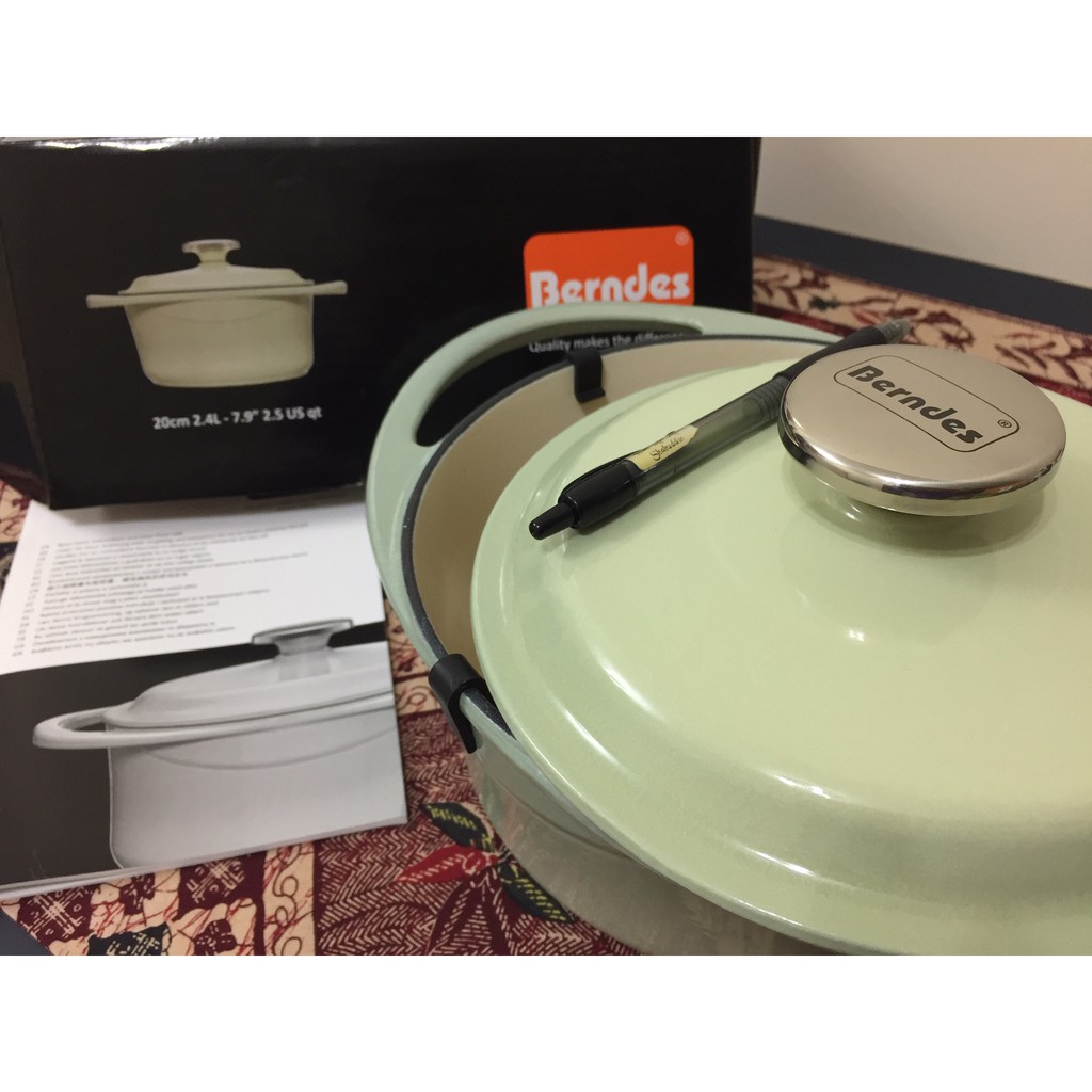2.4 Litre 20 cm Berndes COMBO-3323 Round Casserole Dishes with Lids Light Green Cast Iron 