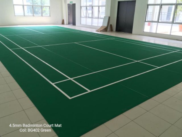 Kayu ara badminton court
