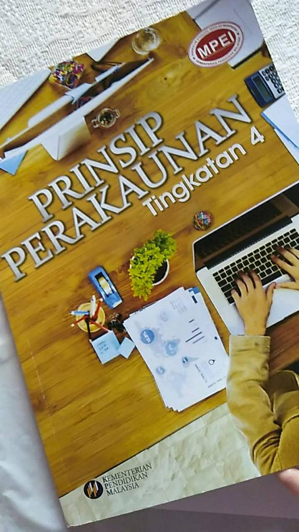 Buku teks akaun tingkatan 4