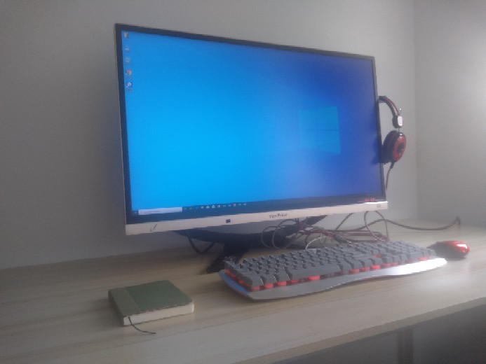 ViewPaker 32 inch HighQuality AllInOne Gaming PC Set 6 core RX470