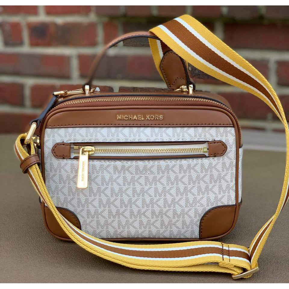 michael kors camera crossbody bag