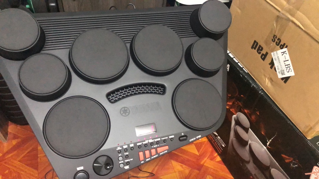 Yamaha DD75 Portable Digital Electronic Drum Kit with Stand and Bass