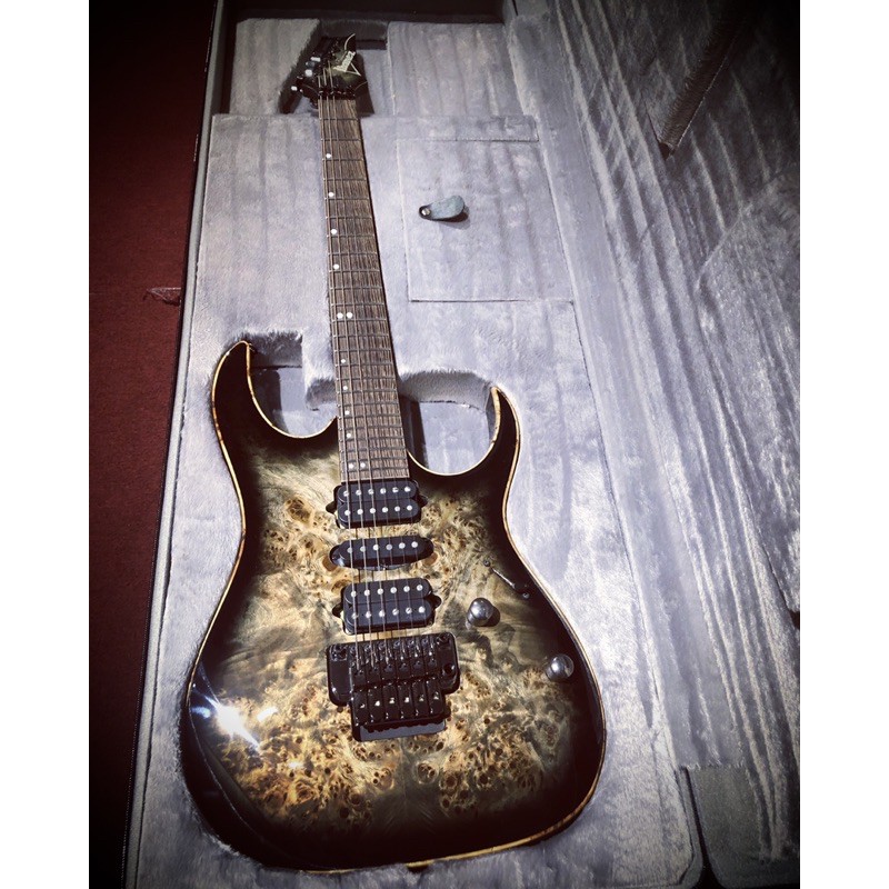 Ibanez RG1070PBZ - 器材