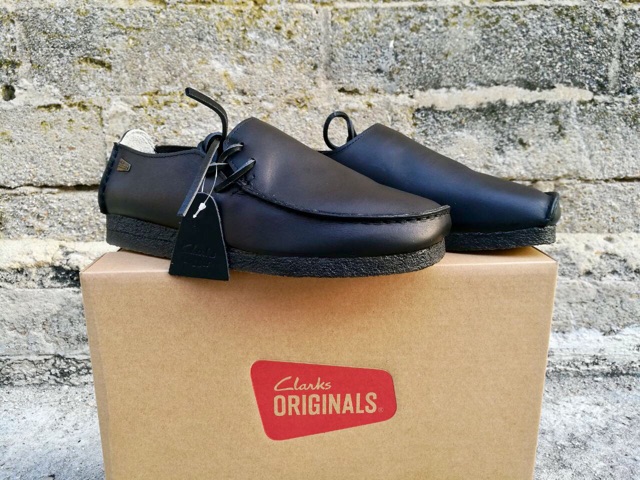 clarks lugger black suede