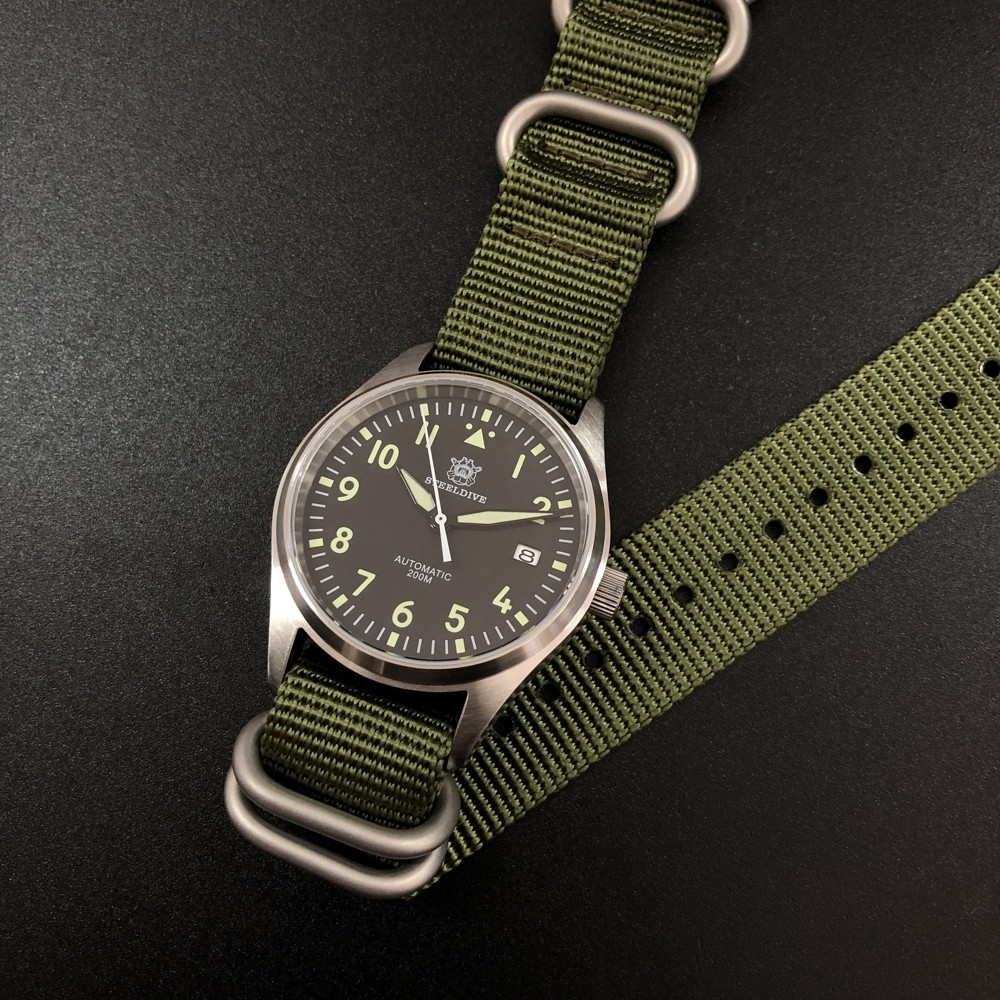 diver's watch 200m