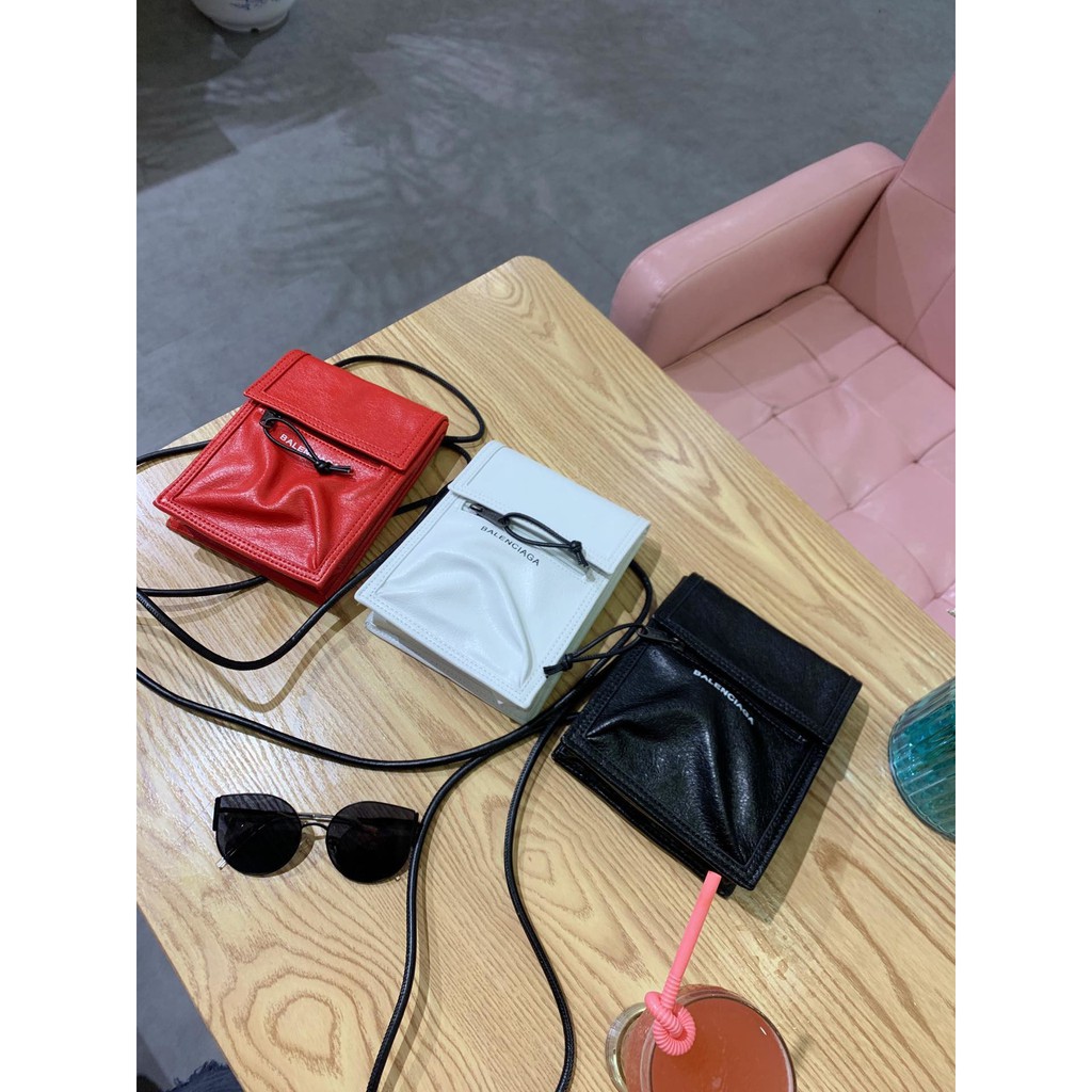 explorer pouch strap