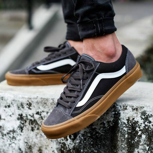 vans style 36 obsidian