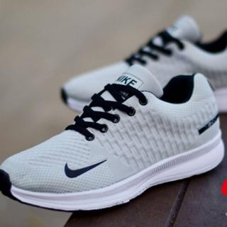 nike badminton shoes