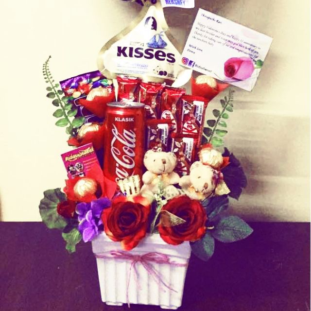 Vase Chocolate Bouquet  Shopee Malaysia