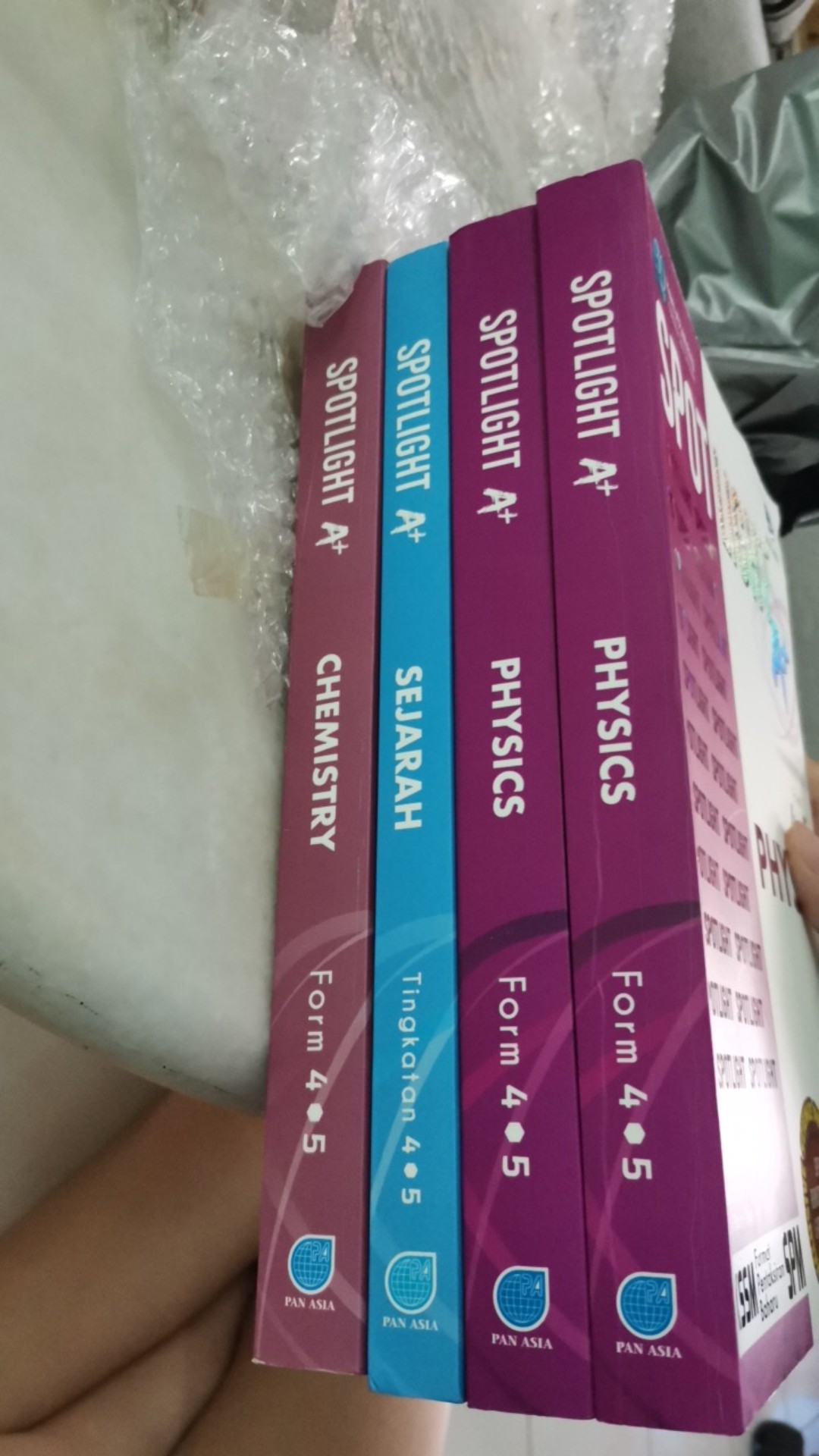 Buku Rujukan Kimia Spm Spotlight Galaksi Pan Asia  Kertas soalan