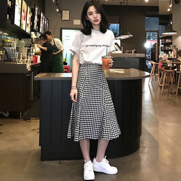 tee shirt with skirt