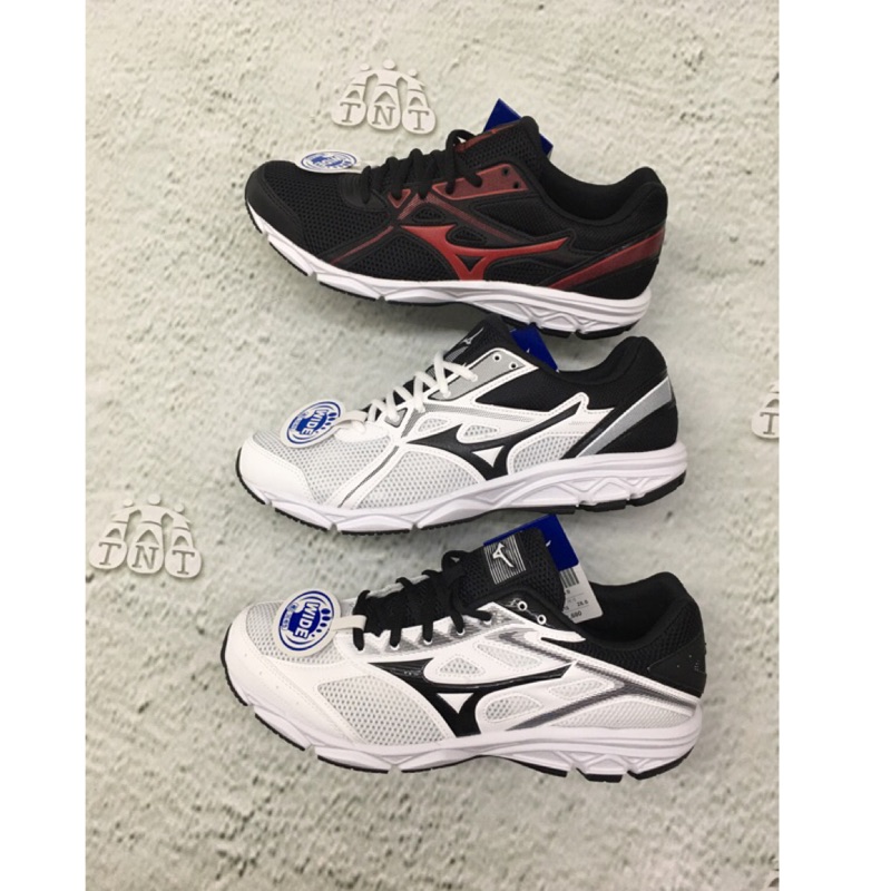 mizuno work shoes