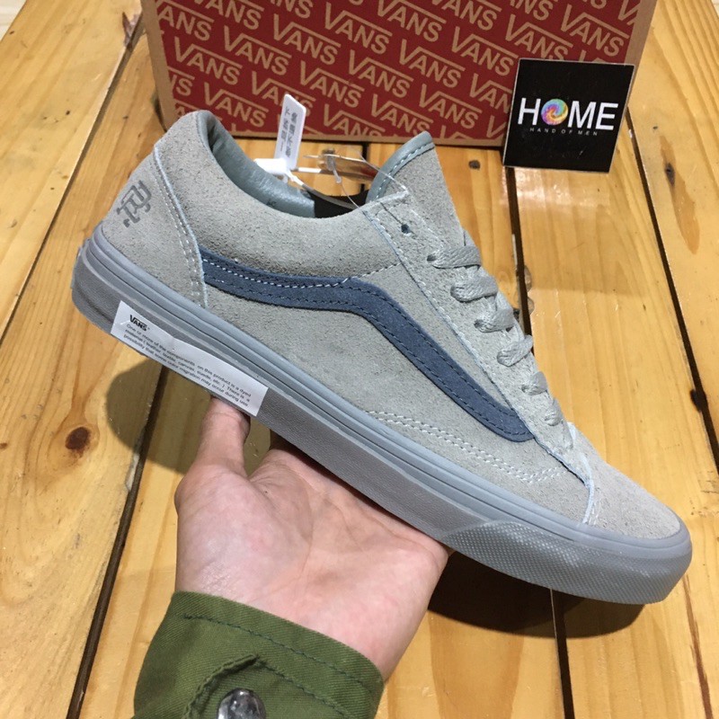 vans old skool reigning champ