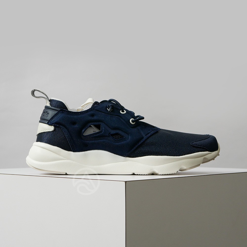 reebok furylite dark