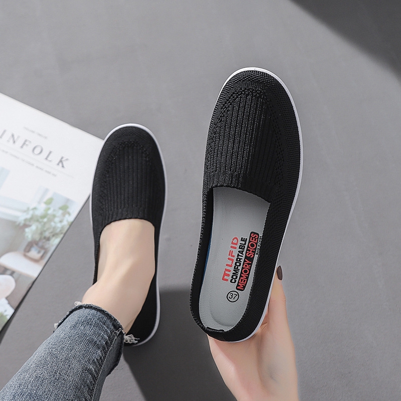 low heel walking shoes