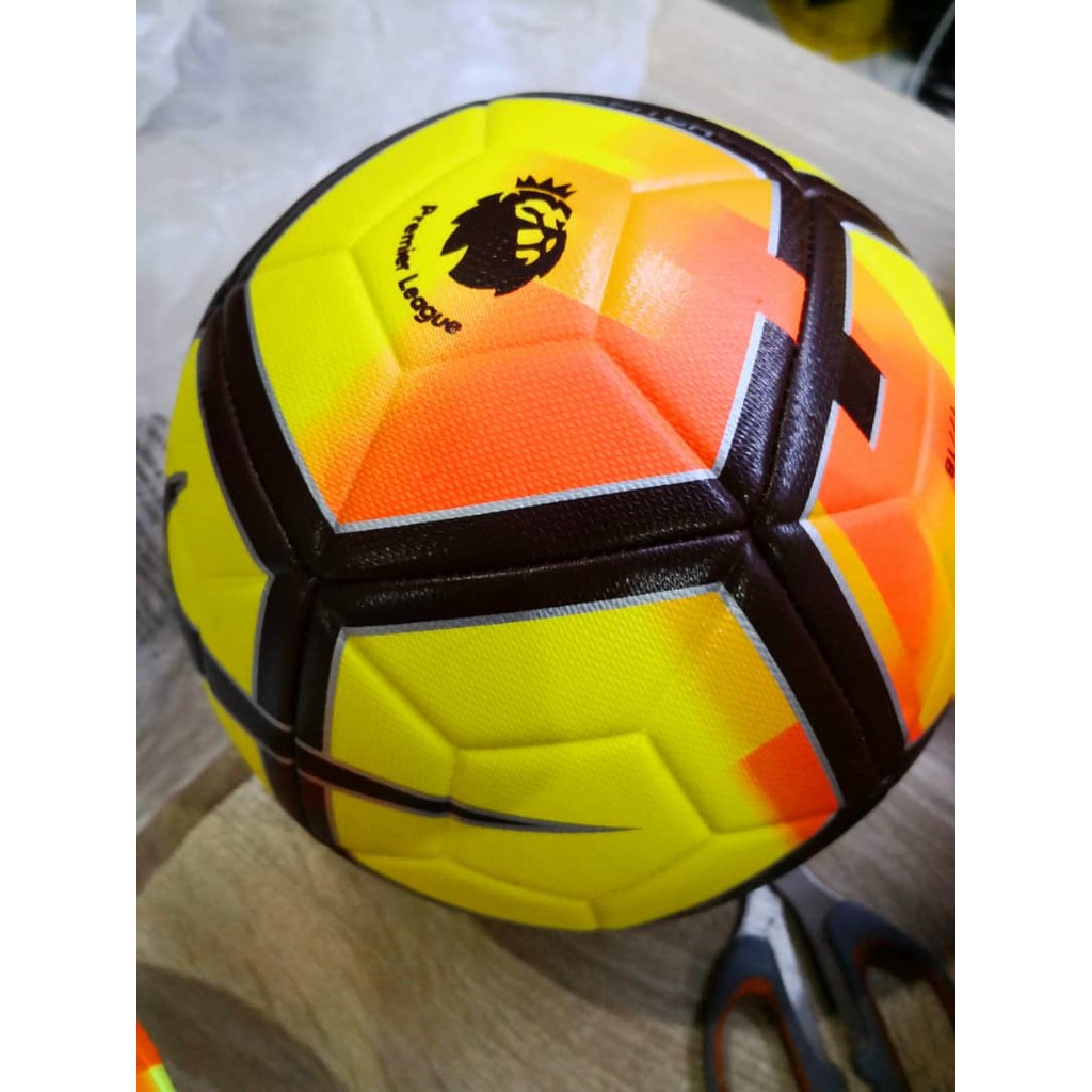 nike futsal ball