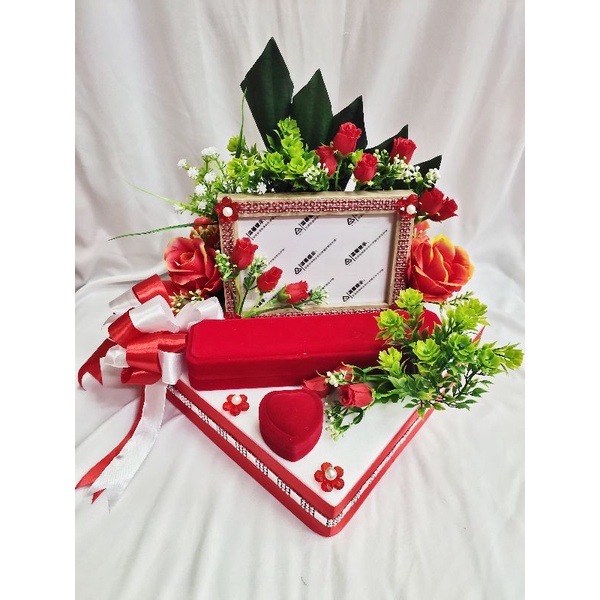 Buy Gubahan Hantaran Frame Mas Kahwin Bekas Rantai Tangan Bekas Cincin Sireh Junjung Fireredwhite Seetracker Malaysia