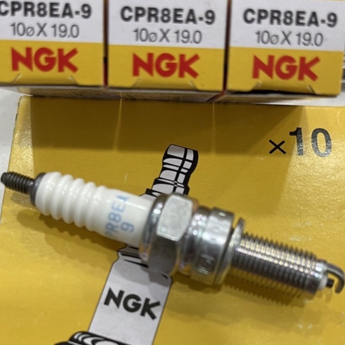 NGK Spark Plugs CPR8EA-9 CR8E FOR LC135V1-V7 / Y15 / FZ 150 / NMAX ...