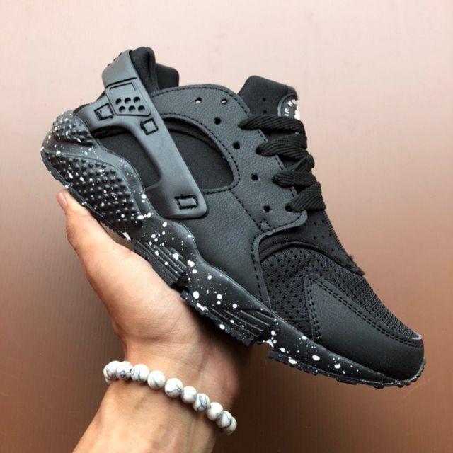 nike huarache oreo