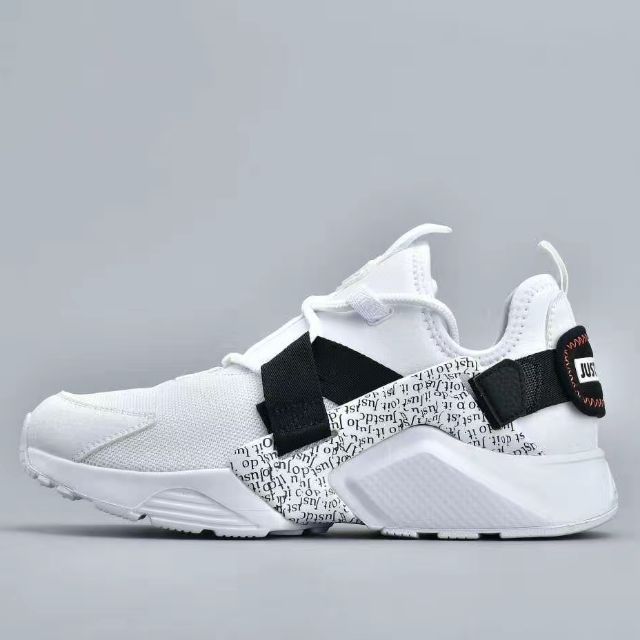 w nike air huarache city low