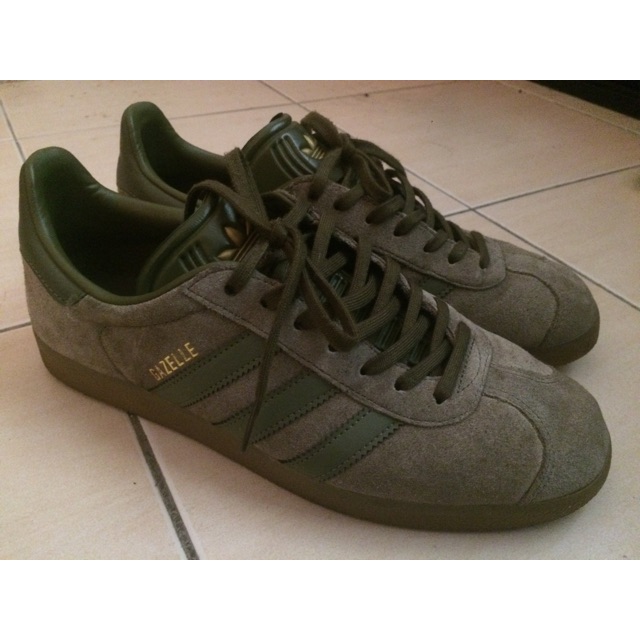 adidas gazelle olive