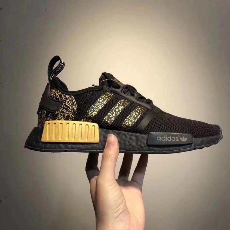NEW Adidas NMD boost retro training sports shoes men's breathable running shoes NEW Adidas NMD boost retro training sports shoes men's breathable running shoes