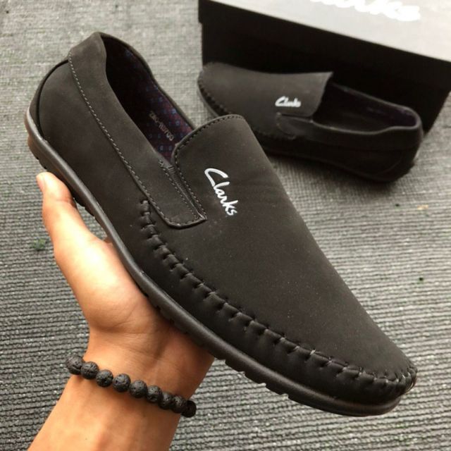 clarks shopee