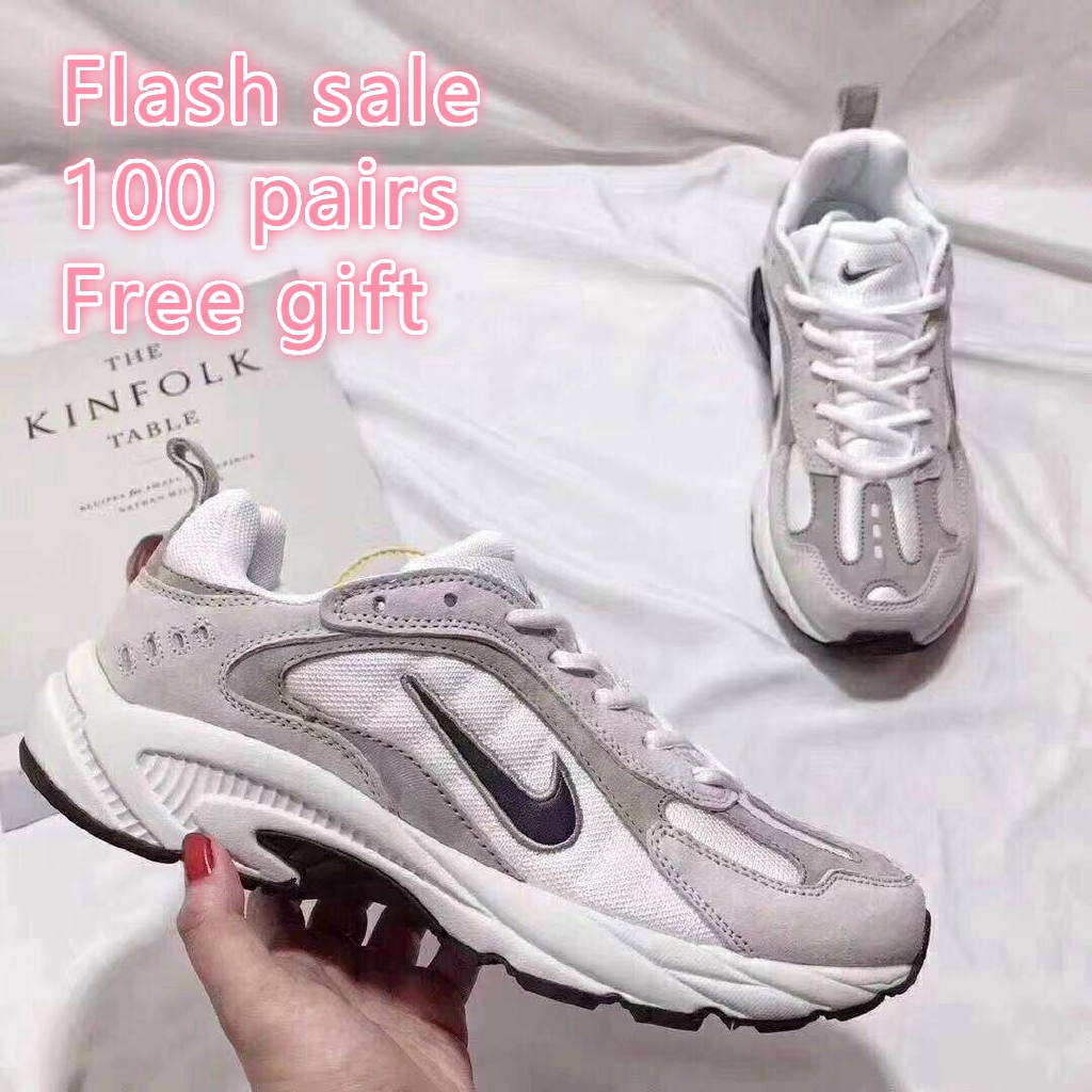 nike sneakers low price