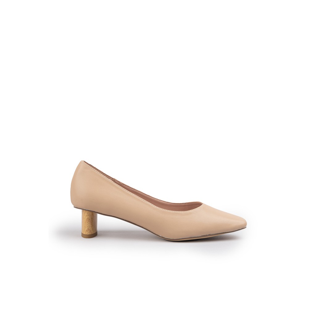 beige dress shoes low heel