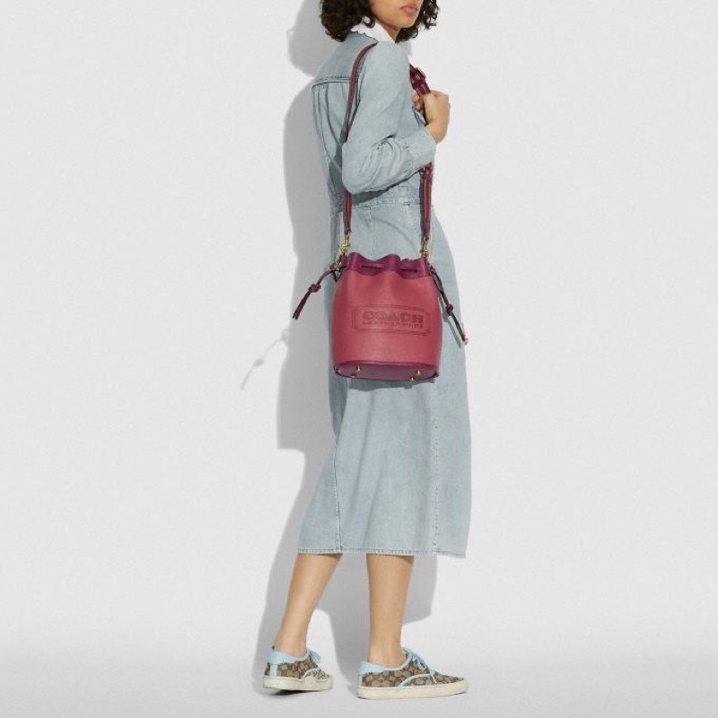 coach field bucket bag in colorblock