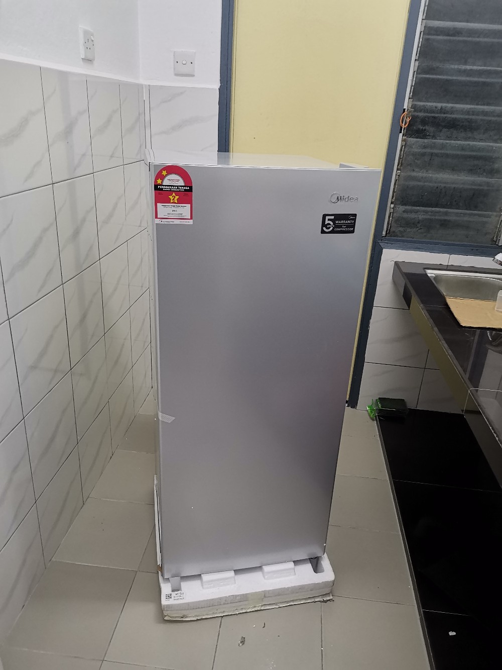 Midea Single Door Refrigerator 187l Ms 235 Shopee Malaysia