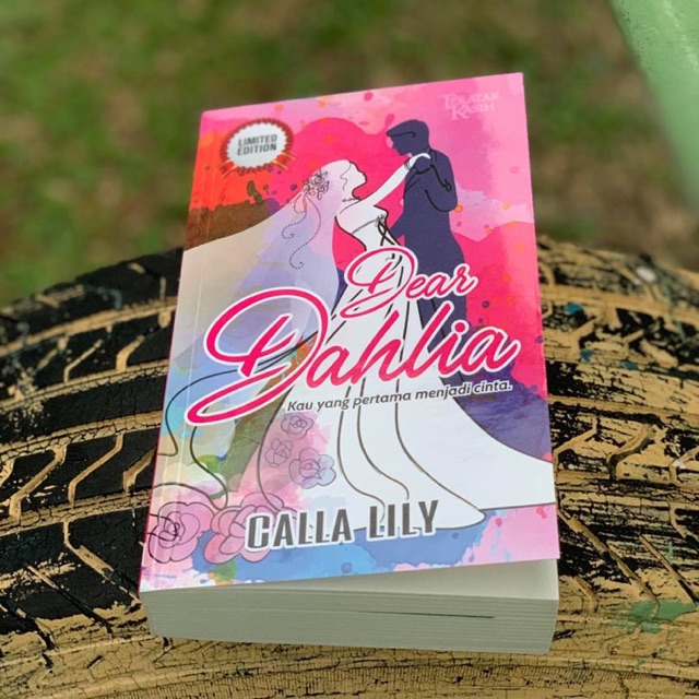 SALE DEAR DAHLIA- CALLA LILY aka FARAH HUSAIN