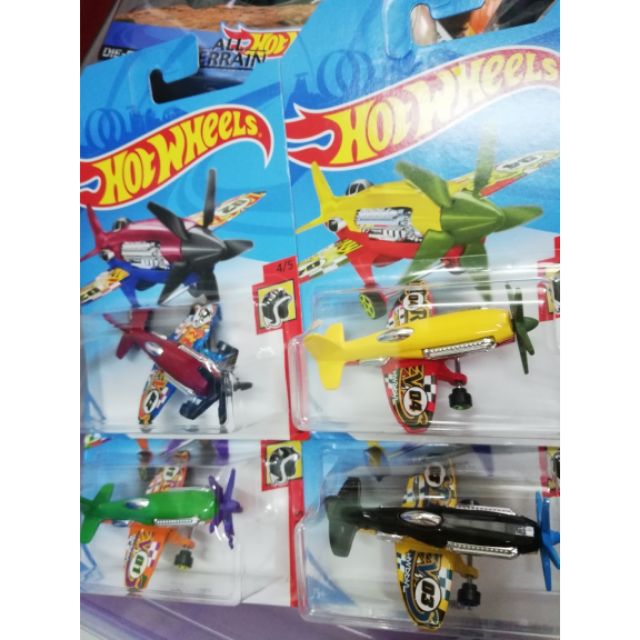 hot wheels fighter plane