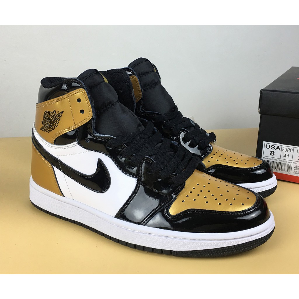 gold toe jordan