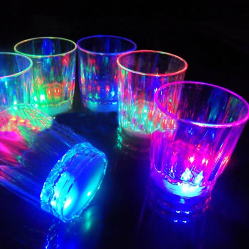 Mini LED Flashing Plastic Beverage Wine Drink Cup Bar Decorative Party Club Mug