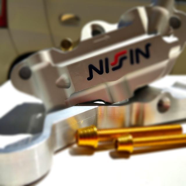 Nissin brembo brake caliper 4pot thailand y15 exciter / LC 135 std