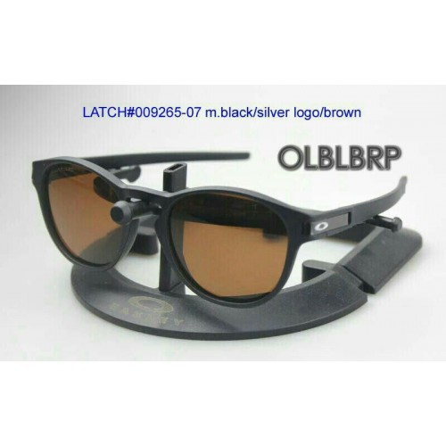 Kacamata Sunglasses Oakley Latch Black 