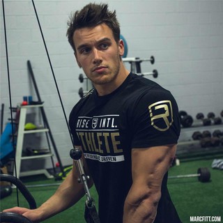 muscle men tight shirt