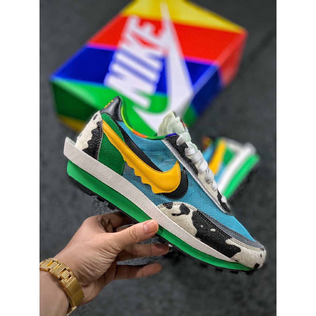 nike sacai original