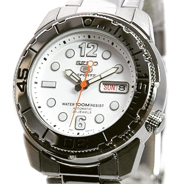 price of seiko 5 sports automatic