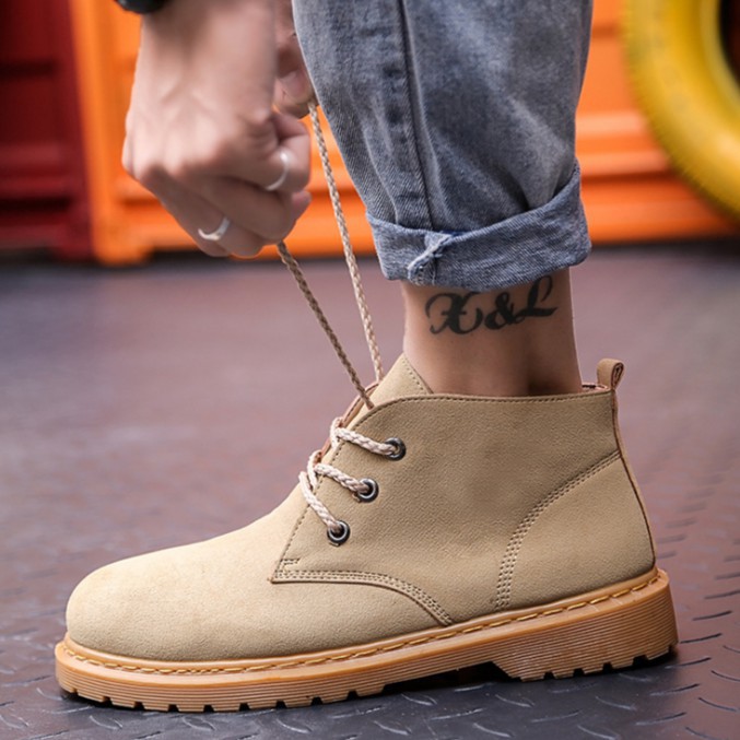 non slip chukka boots