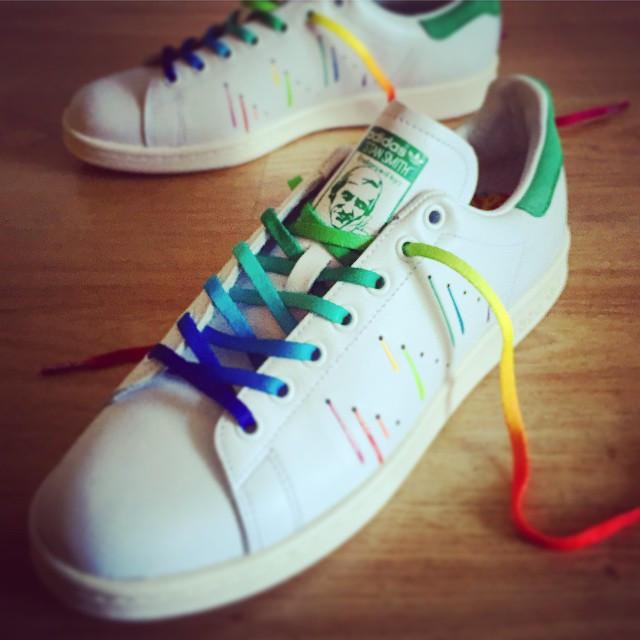 stan smith paint splatter