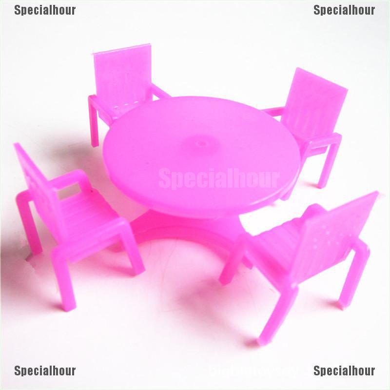 barbie table and chairs