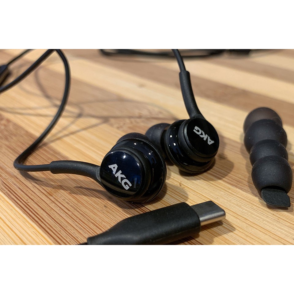 akg usb c earphones
