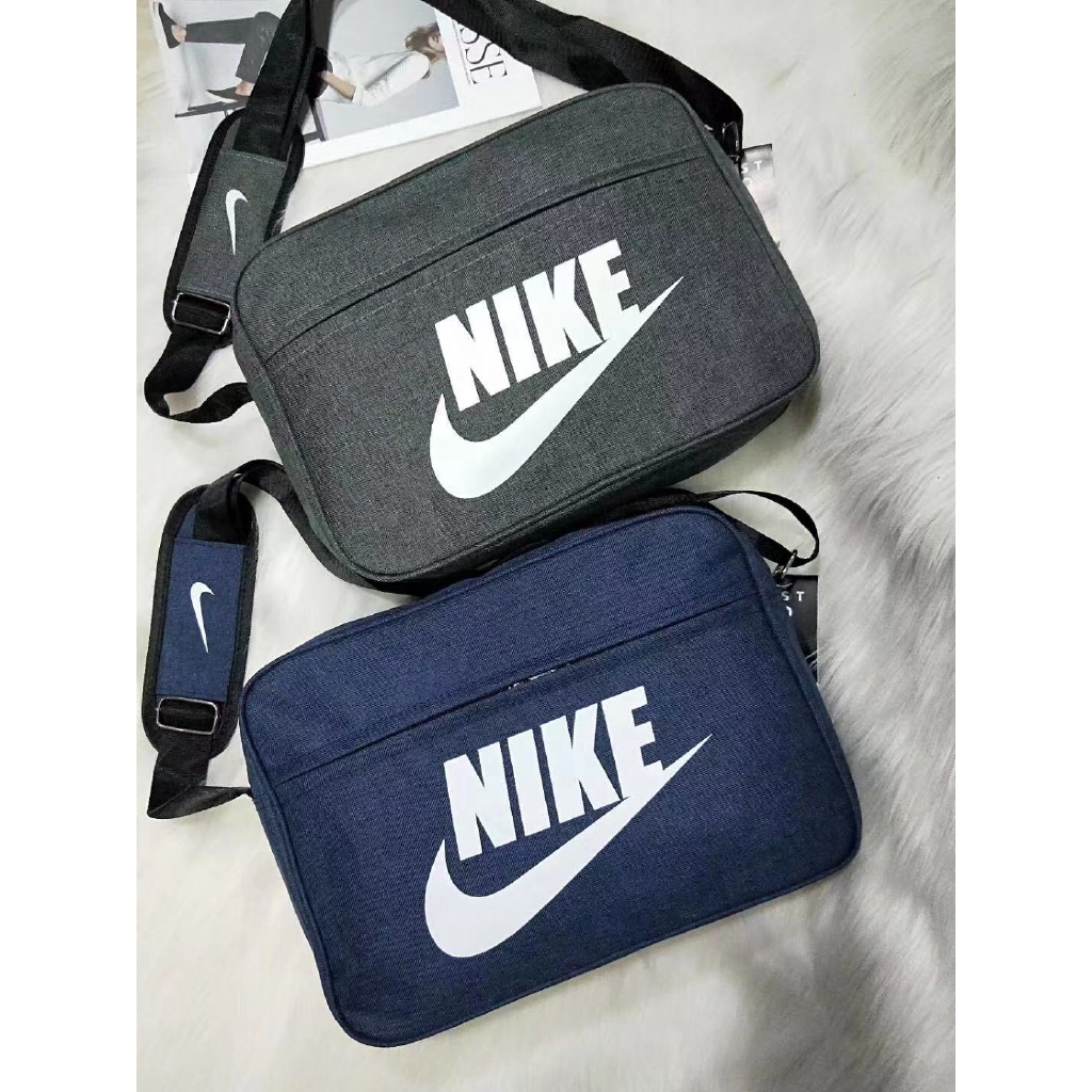 messenger bag outdoor