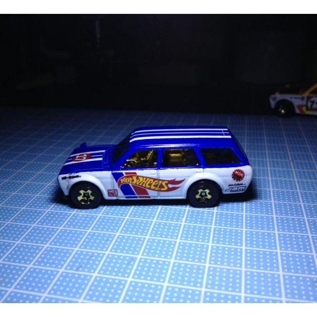 hot wheels datsun 510 wagon custom