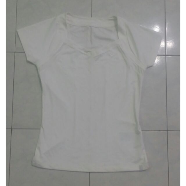 white nike running shirt