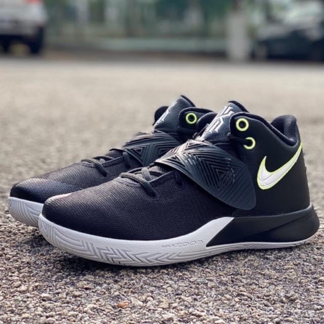 nike kyrie flytrap iii basketball shoes